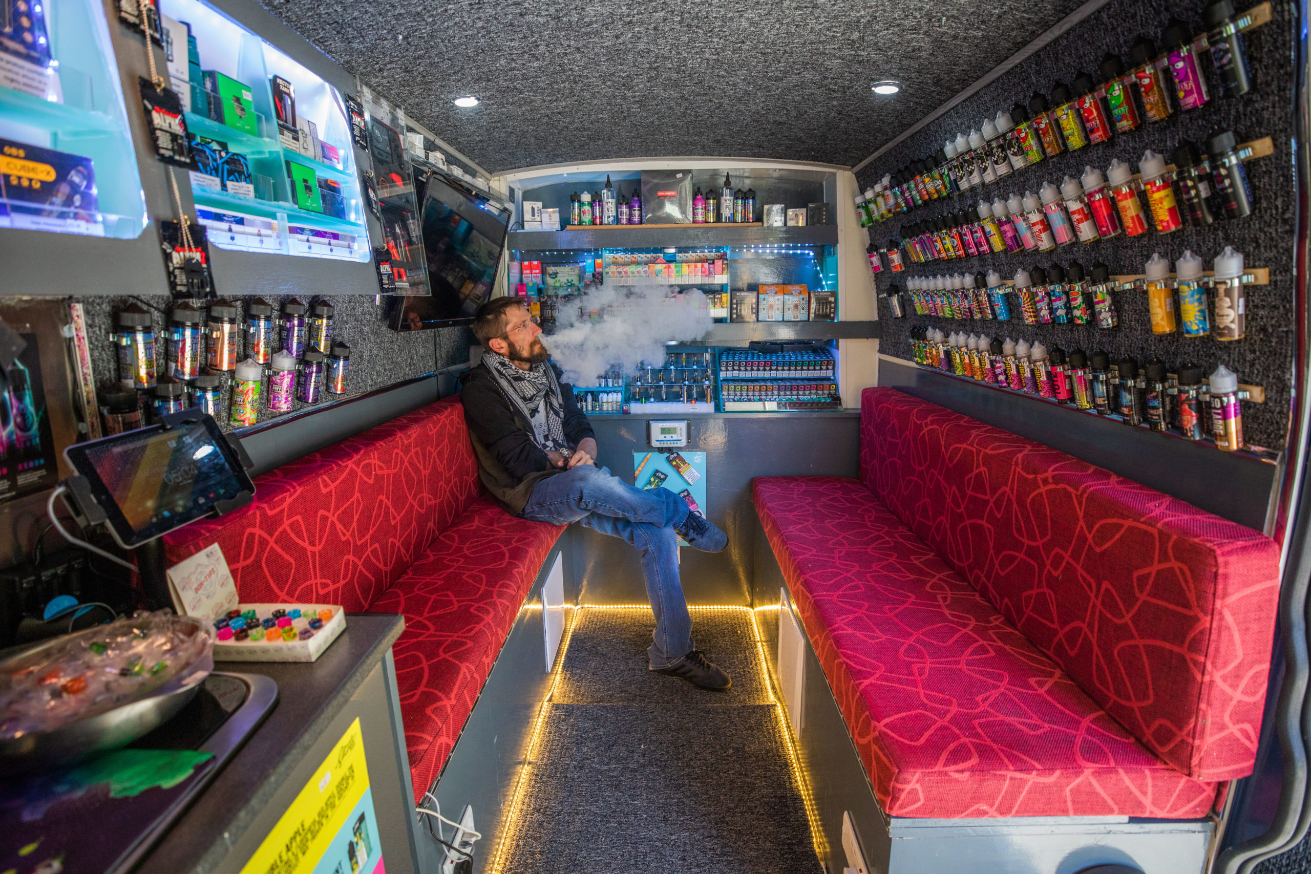 Le premier vape shop mobile sillonne les routes d’Écosse